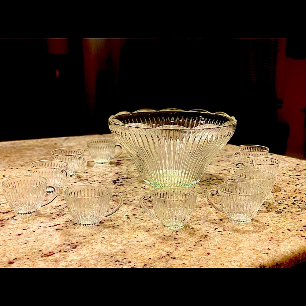 ROYAL CREST PUNCH Set by Gibson Clear Glass - Picture 1 of 6